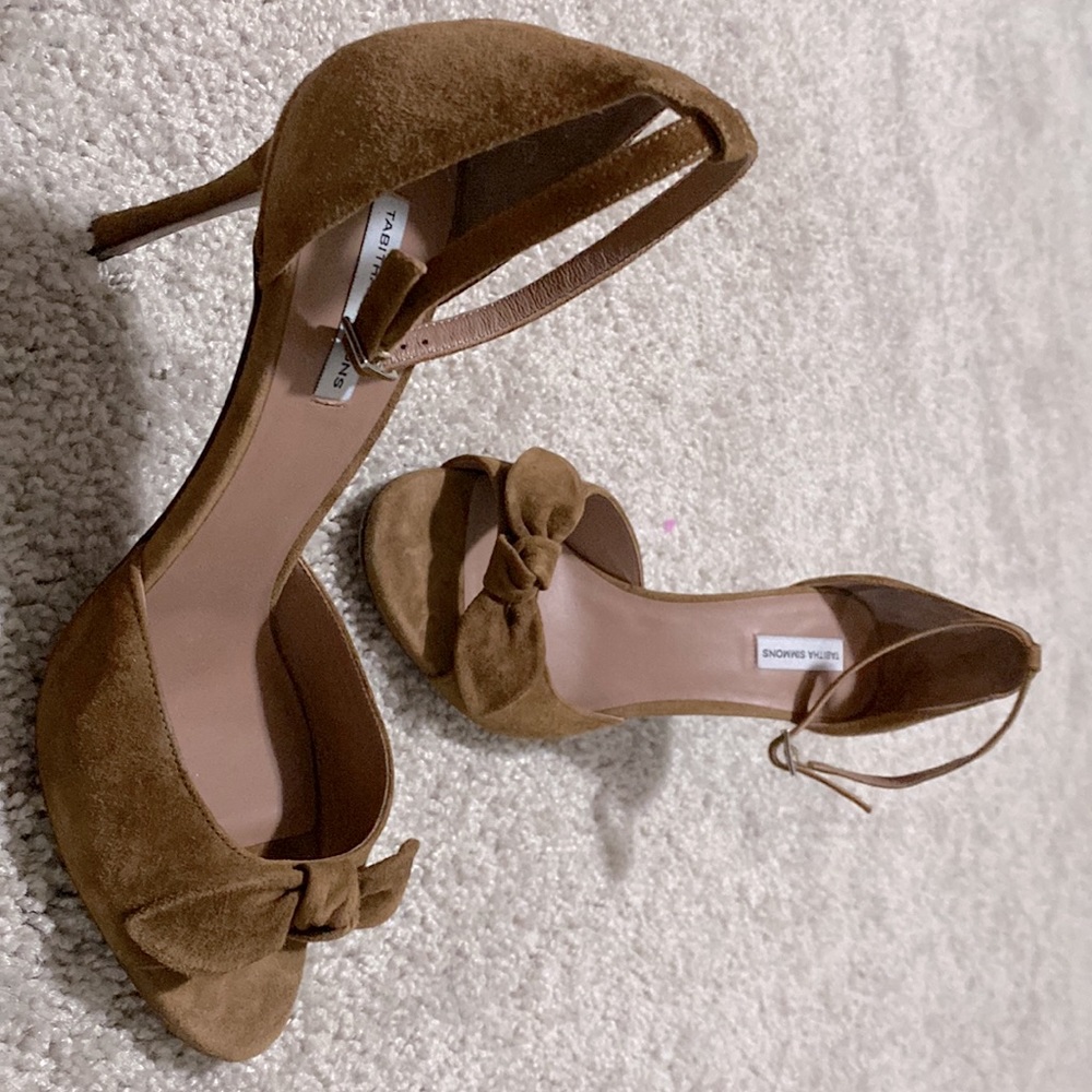 Tabitha Simmons *chestnut heels!